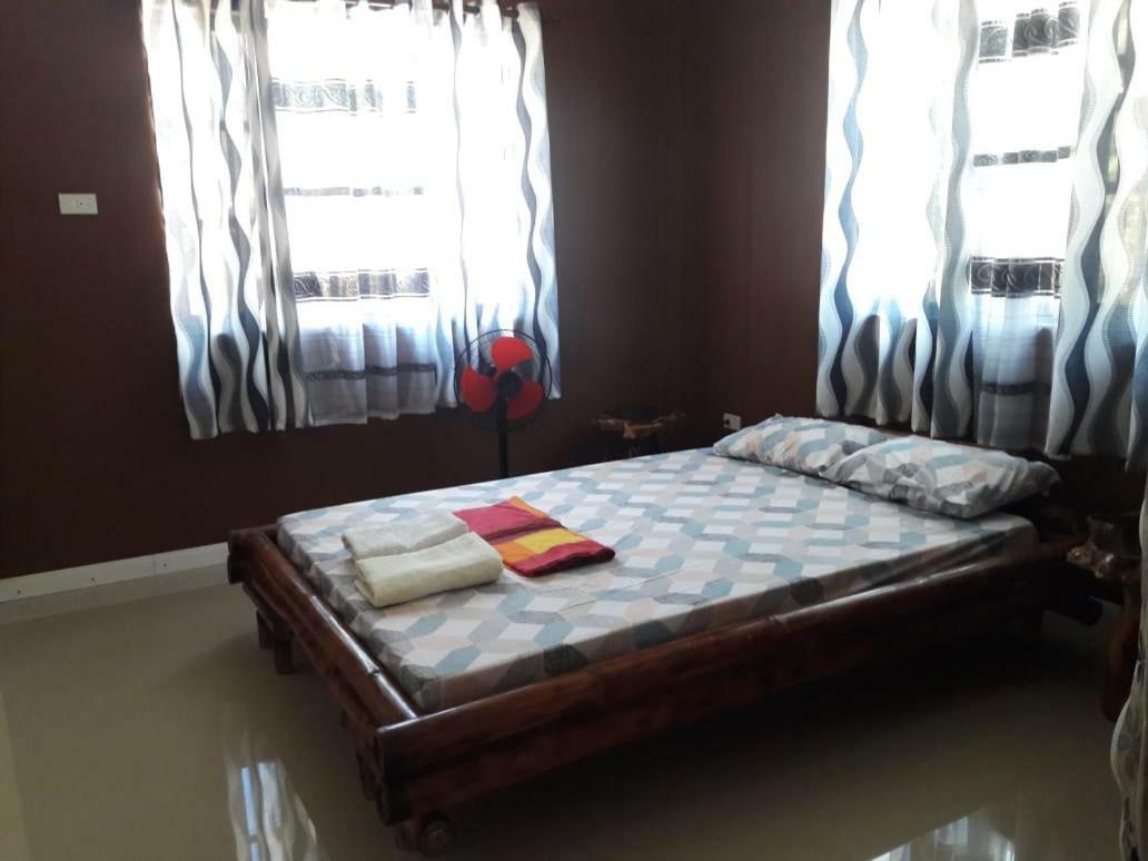 Bed and Breakfast House Of The Rising Sun Ibajay Esterno foto